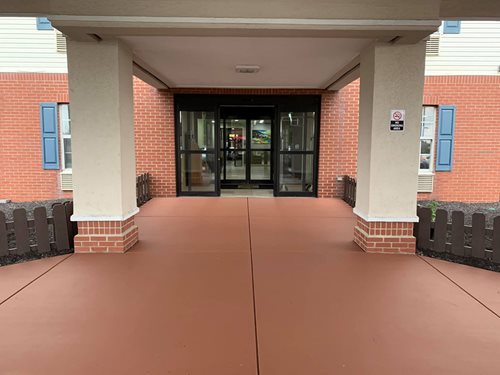 Brick Red Broom Finish Houston Tx Hotel Entry
Hospitality - Hotel and Motel
SUNDEK Houston
