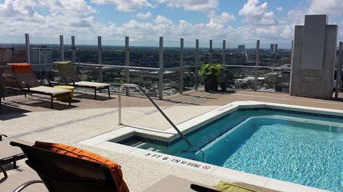 Skyhouse Apt Houston Tx
Multi-Family
SUNDEK Houston
